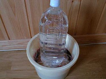 Improvised weight using plastic bottle with water