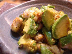 Avocado, Chicken and Garlic Fry