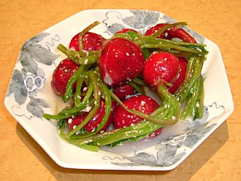 Pickled Red Radish