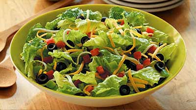 Salad with black peppers